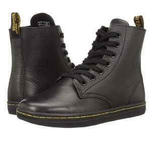 Leather doc marten leyton tennis shoes